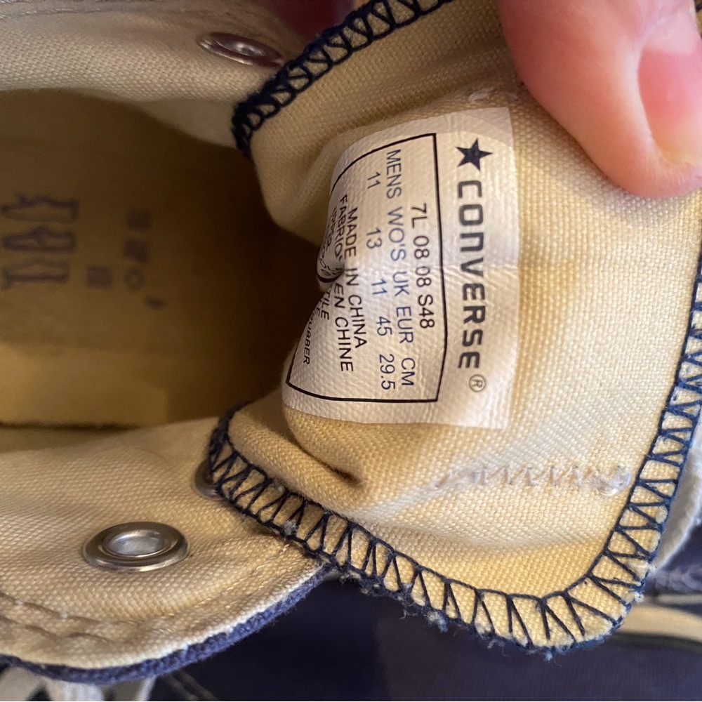 ConverseChuck Taylor Low Tops.  Navy Men’s 11 Womens 13‎ - Picture 6 of 8